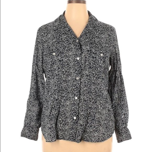 Liz Claiborne Long-Sleeved Button-down Blouse Size 1X - Picture 1 of 2